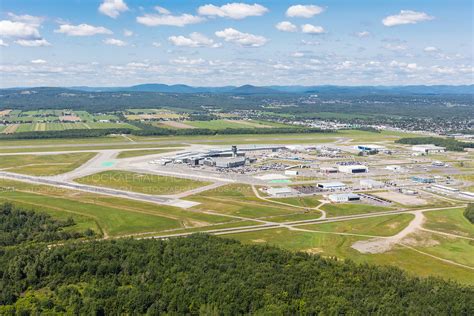 international airport in quebec.